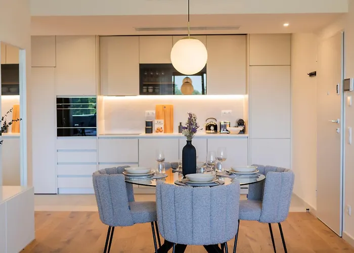 Stunning Flat In The Center Of Gaia By Lovelystay