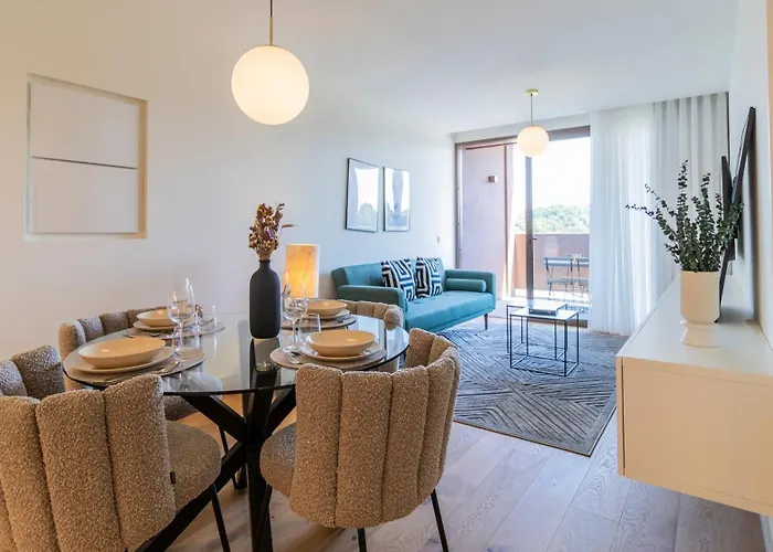 Stunning Flat In The Center Of Gaia By Lovelystay