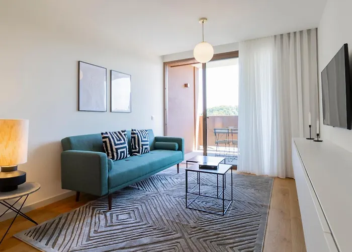 Stunning Flat In The Center Of Gaia By Lovelystay